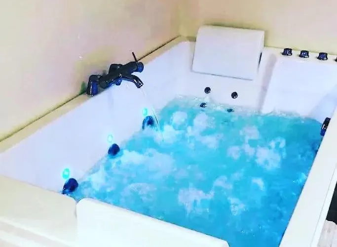 Apartment L'atelier Des Reves Un Moment Magique Prive Beaune (Cote d'Or)