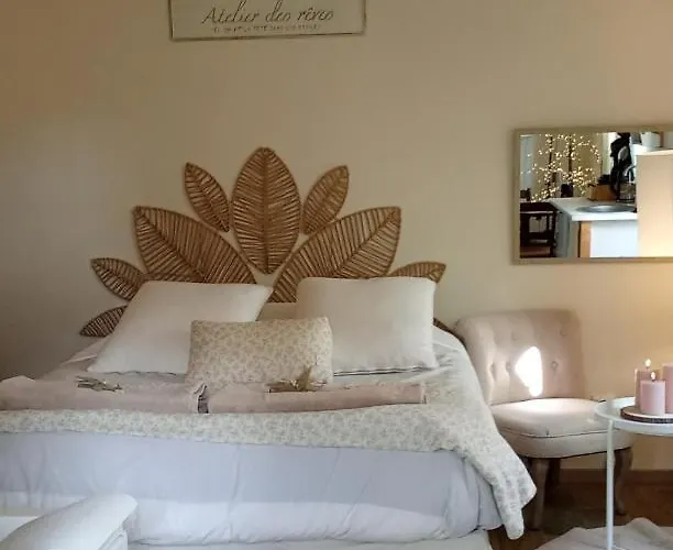 Apartment L'atelier Des Reves Un Moment Magique Prive Beaune (Cote d'Or)